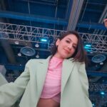 Pevita Pearce Instagram - Sending a galaxy-sized THANK YOU @samsungindonesia yang udah ajak aku ke #SamsungUnpacked! 🌌💙 Aku obsessed banget sama #GalaxyZFlip5 dan #GalaxyWatch6 yang baru! 😍 Flex Window-nya (Cover Screen) tuh besar banget dan bisa ngebantu aku untuk bikin konten olahraga dan bikin konten in hands-free dengan lebih nyaman! 🏃‍♀️📸 Ditambah lagi, aku bisa kreasikan dan dekorasi sesuai dengan suasana hati di widget aku. How cool is that! 🎨✨ Beneran ga sabar deh buat lakuin banyak hal dan ajak semua temen-temen aku lainnya untuk #JoinTheFlipSide dan jadi #TeamGalaxy😊💫 Get yours too, Pre order at samsung.com/id #withGalaxy