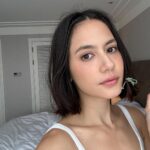 Pevita Pearce Instagram - 🍃cute little ribbon🎀