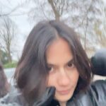 Pevita Pearce Instagram - These pictures remind me how quickly time flies 🥲 Look at my sister, she is now a teenager!!! Aku tinggal di Indonesia dan sebagian keluarga aku tinggal di UK walaupun jauh tapi kita selalu berusaha untuk terus komunikasi dan jenguk satu sama lain. In terms of heart we are never a minute apart 🤍✨ intinya : I miss you guys