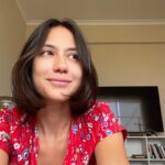 Pevita Pearce Instagram – Dulu pernah ada orang fengshui bilang aku ga cocok pakai warna merah.