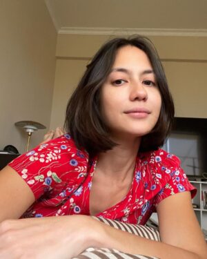 Pevita Pearce Instagram - Dulu pernah ada orang fengshui bilang aku ga cocok pakai warna merah.