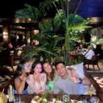 Pevita Pearce Instagram – Can’t get enough of this view & food & my fweeenddsss (ofc) ! Separation anxiety setelah berhari-hari liatnya mereka lagi – mereka lagi. Love you guys