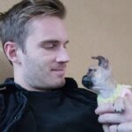 PewDiePie Instagram – Wanted to properly introduce our new fam member Momo! 🍑 She’s half pug 🥟half chihuahua 🌯 (Chug). We’ve had her since November, so glad she got to meet Maya while she was still with us 💕