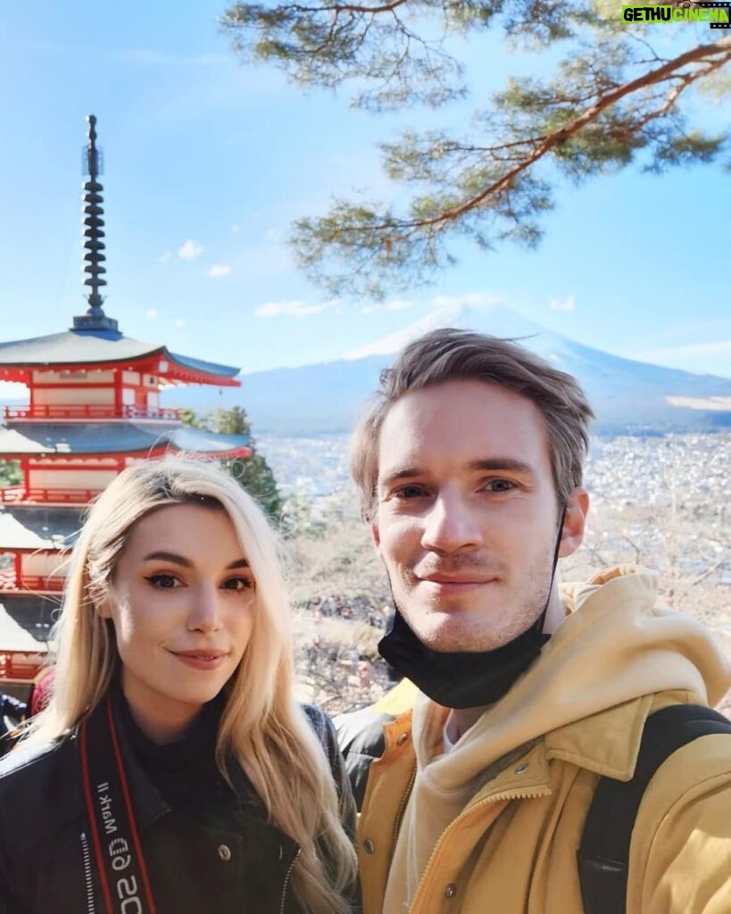 PewDiePie Instagram - Last photo from Japan. We went to the famous pagoda near Yamanashi to see Fuji-san up close🗻 very ebic