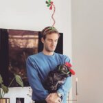 PewDiePie Instagram - 😘🎄