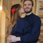 PewDiePie Instagram - God Jul Gamers! 🎄
