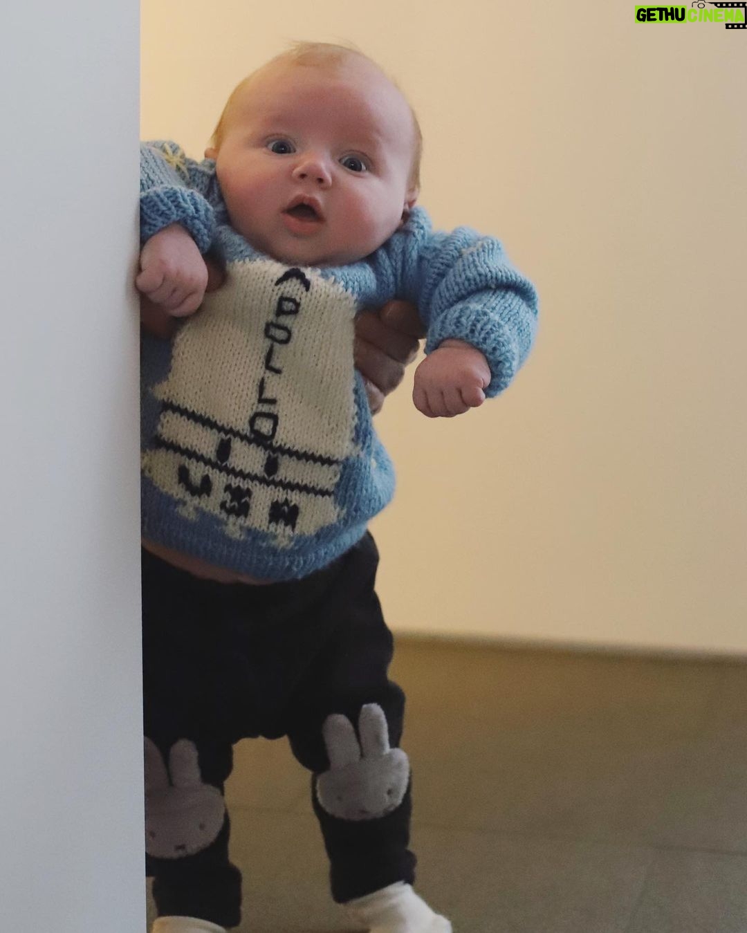 PewDiePie Instagram - Happy Halloween from the Torrance family. 🎃