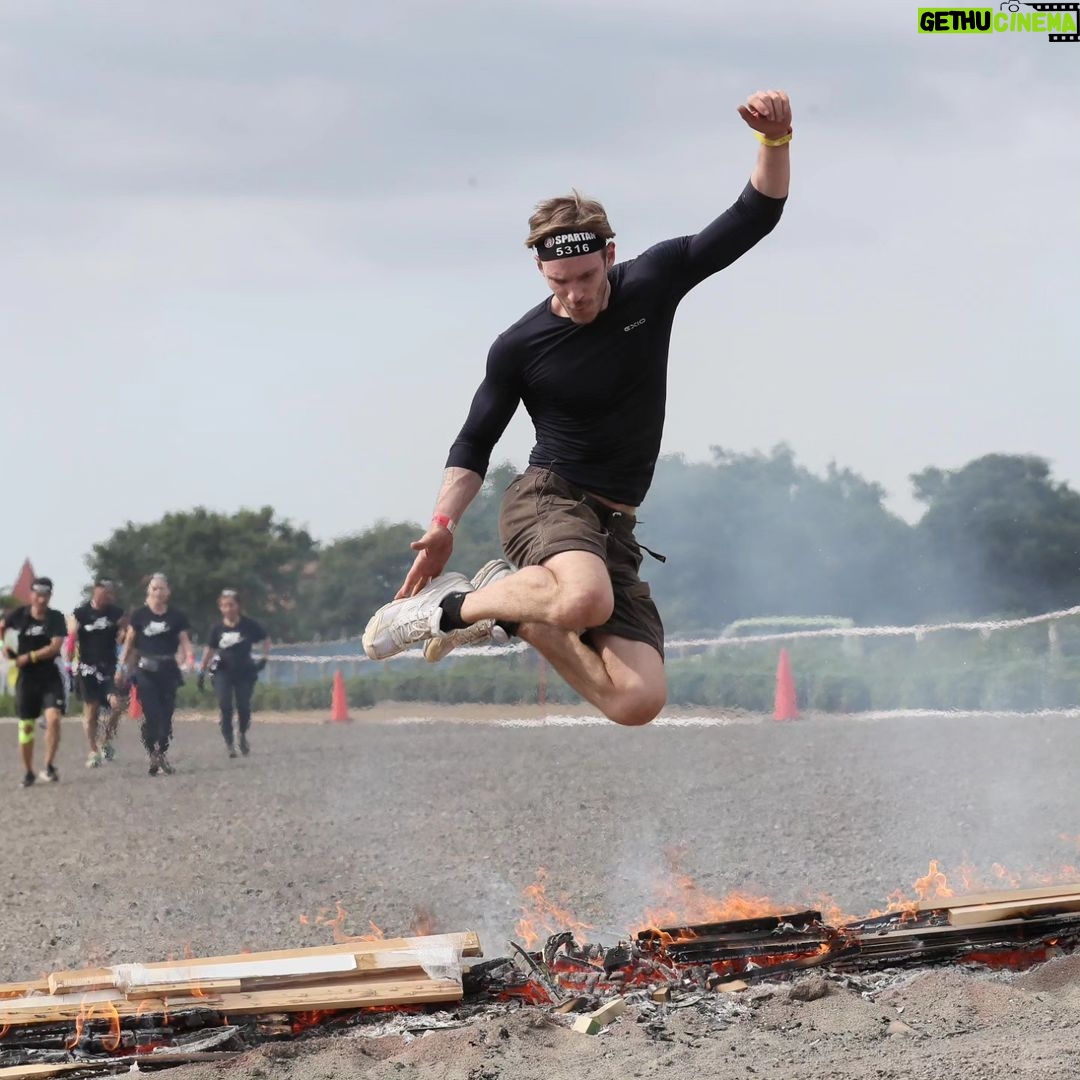 PewDiePie Instagram - Completed my first obstacle race, triumphed over hurdles, felt like a true viking, until the heat turned me into a weakling 😅