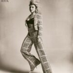 Peyton List Instagram - love me a good pant suit