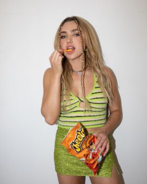 Peyton List Instagram - 🧃