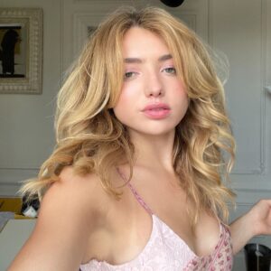 Peyton List Instagram - @pleybeauty