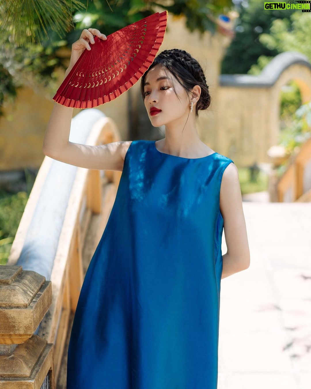 Phạm Nguyễn Lan Thy Instagram - Về nơi gác tía lầu son Thy của Huế Kinh Thành Huế