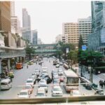 Phạm Nguyễn Lan Thy Instagram - Bangkok. Trôi bồng bềnh trên dòng Chao Phraya vào cuối ngày nắng inh đầu, ngắm nhìn những mái ngói giờ chỉ còn là những đường nét in bằng những tia sáng cuối cùng, mình trong phút chốc được quyền quên mất bản thân, quên đi những áp lực trách nhiệm ở Sài Gòn, chỉ đơn giản là hoà hơi thở của mình vào nhịp điệu chung nơi thành phố lạ. Một người có cần một nơi chốn? Đôi khi chính bản thân mình đã là một nơi chốn, khi ta làm ta đủ tròn đầy. #Thy
