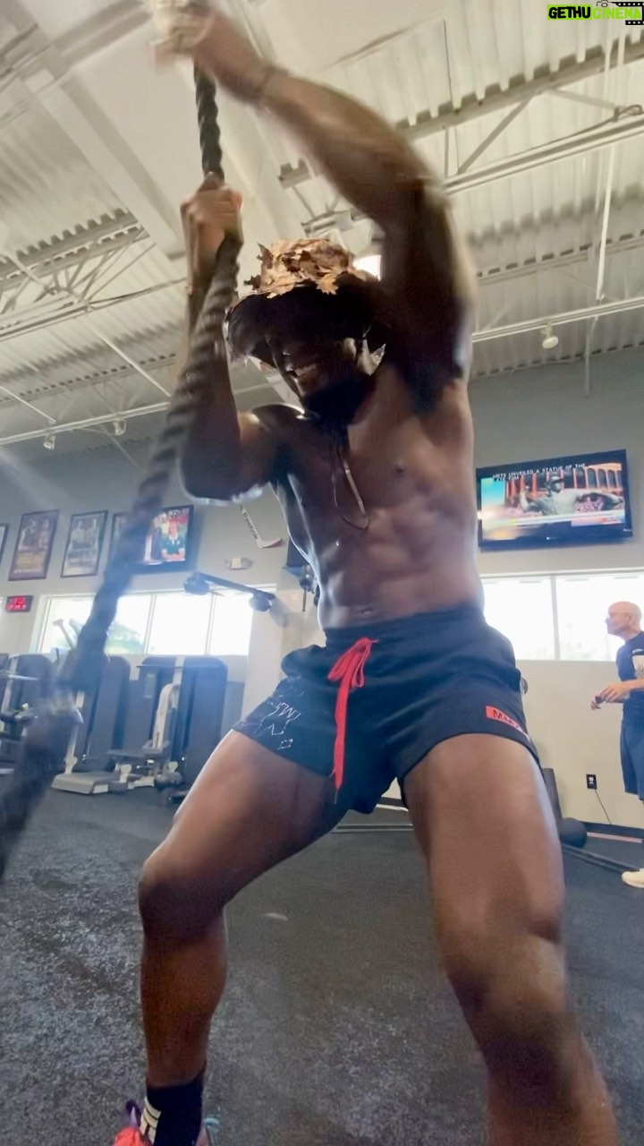 Phil Hawes Instagram - It’s almost hunting season 🦃 @ufc #june18th #nohype #ufc @ihpfit @killcrew Boca Raton, Florida