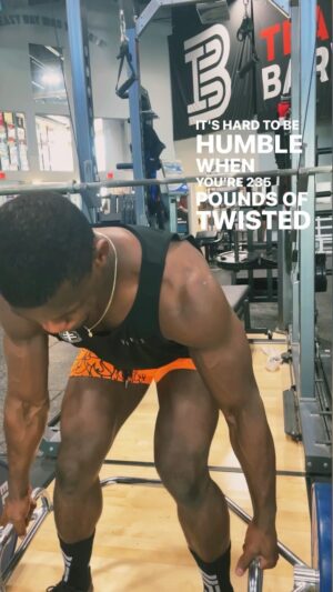 Phil Hawes Instagram - Till dis Day! @bronzebomber @vivobarefoot @killcrew @virusintl @stackboyd #nohype #swole #tilldisday #ufc #nohypecrew