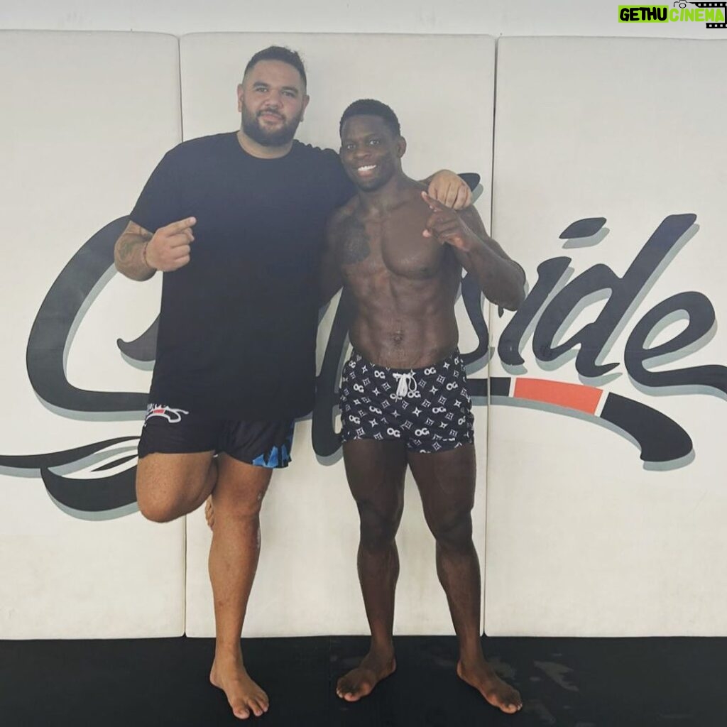 Phil Hawes Instagram - And that’s a wrap with the brother sweet chilli @philliphawes 😎💪🏽 the epitome of athleticism and determination! Mans is about it! Thank you again for trusting in my coaching to add to you striking arsenal @ufc ain’t ready for Phil 2.0 Newark New Jersey we coming 🇺🇸 ufc 288 we bonus hunting💥🥊 another great fighter to add to the resume to the 🔝#ufc #mma #ko #knockout #athlete #muaythai #coach #striking Phuket, Thailand