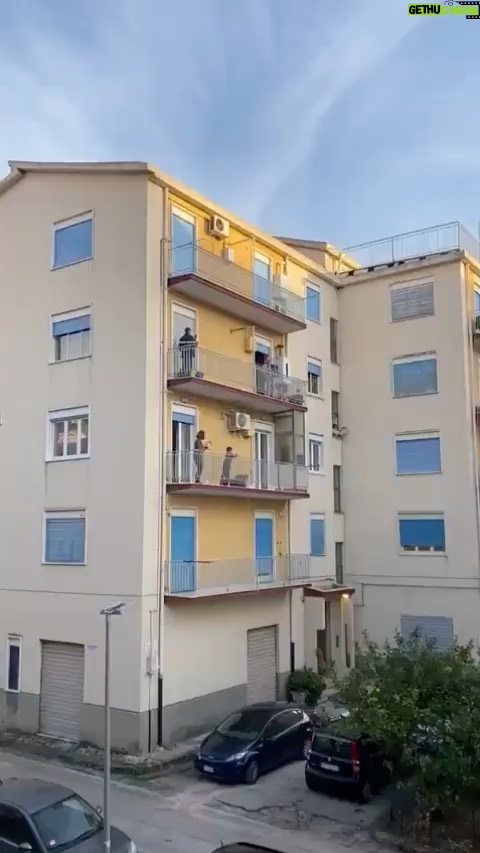 Philipp Christopher Instagram - Quarantined Italians make music from their balconies playing different instruments. ❤️ #italy #keepcalm #stayhealthy #celebratelife Thanks to @shaunking for posting this! 🙏💪