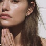 Phoebe Tonkin Instagram - A Tiffany Knot Summer @tiffanyandco #tiffanyknot