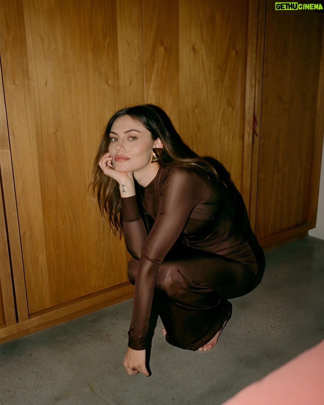 Phoebe Tonkin Instagram - 🎞 @adrianmartinn @emmajademorrison @ysl @emilychengmakeup @fa.rm.er x