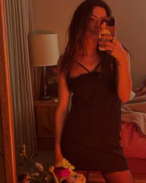 Phoebe Tonkin Instagram - Recent girlie things 🌹