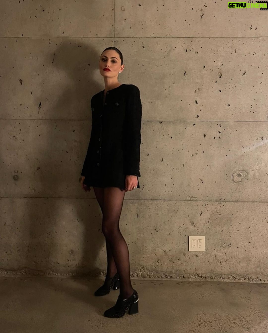 Phoebe Tonkin Instagram - @chanelofficial #charlesfinch ♥️ #chanelincinema