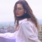 Phoebe Tonkin Instagram - Very excited to share the new @anthropologie campaign I was lucky enough to shoot in my favorite city  #fallingforanthro #anthropartner 🫶 New York, New York