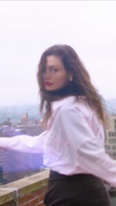Phoebe Tonkin Instagram - Very excited to share the new @anthropologie campaign I was lucky enough to shoot in my favorite city  #fallingforanthro #anthropartner 🫶 New York, New York
