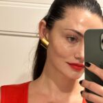 Phoebe Tonkin Instagram – @khaite_ny ♥️
@cateholstein @griffinfrazen