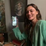 Phoebe Tonkin Instagram - Out worldwide NOW only on @netflix #boyswallowsuniverse ♥️
