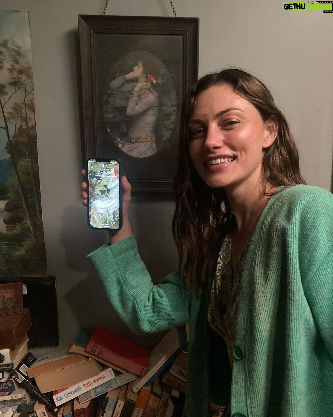 Phoebe Tonkin Instagram - Out worldwide NOW only on @netflix #boyswallowsuniverse ♥️