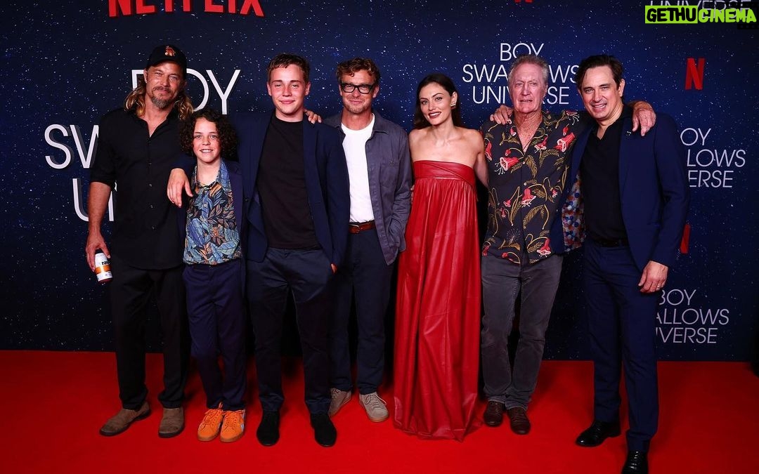 Phoebe Tonkin Instagram - ♥️ all episodes out tomorrow on @netflix #boyswallowsuniverse Brisbane, Queensland, Australia