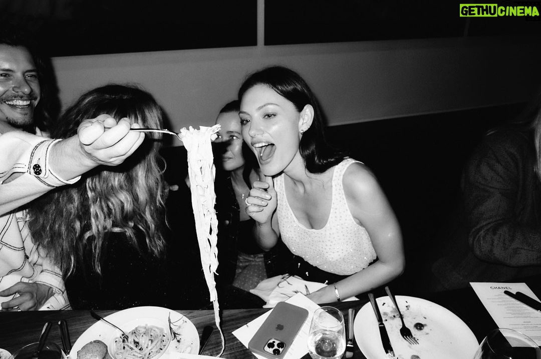 Phoebe Tonkin Instagram - met these two on the same night in 2010 at flickerfest 🫶 and we’ve all been best buds ever since @teresapalmer @xaviersamuel ✨ Thank you @chanelofficial for putting on such a lovely evening in celebration of Australian Art & Culture 📷 @darren_mcdonald