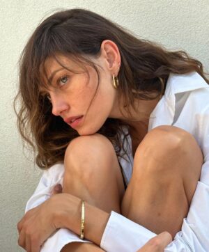 Phoebe Tonkin Instagram - All Lock #tiffanyandco #tiffanylock #tiffanypartner @tiffanyandco 🩵