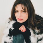 Phoebe Tonkin Instagram - @russhmagazine @chanelofficial 📷 @kittycallaghan @ingmakeup @claudiobelizario @stefaniagertis 💄 #31lerouge