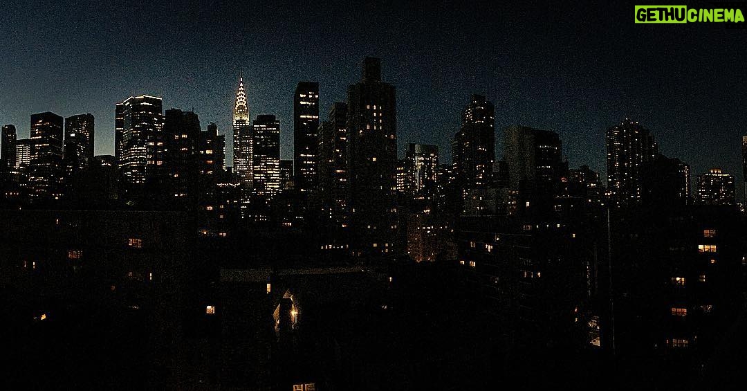Phoenix Raei - 195 Likes - Balcony views #feelinggrateful @kateelizabethlister