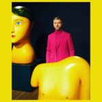 Pierre Lapointe Instagram - Photo: @mathieufortin pour @ellequebec / oeuvres: @nicolasparty / styliste: @jayforest_ / vêtements: @louisvuitton / @mbamtl @bonsound @lauriedup