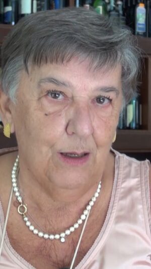 Pif Instagram - Dopo anni di persecuzioni da parte di organizzazioni criminali e una lunga battaglia legale, il Tribunale riconosce a Savina e Maria Rosa Pilliu di aver subito delle ingiustizie. Loro però non solo non riescono a riscuotere i danni economici riconosciuti, ma addirittura si vedono costrette a dover pagare allo Stato una percentuale di tasse su quella somma mai riscossa. La loro storia stasera #6febbraio a #CaroMarziano, di e con #Pif, su #Rai3 alle 20.20.