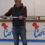 Pif Instagram – Lo chiamano anche gli “scacchi sul ghiaccio” per il livello di tatticismo che richiede la sua pratica, ma tutti lo conoscono come “curling”. #PIF è andato a Cortina per prendere lezioni dalla campionessa olimpionica @stefi_constantini. Stasera #1febbraio a #CaroMarziano su #Rai3 alle 20.20.