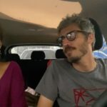 Pif Instagram - Lo sapevate che se acquistate un volo andata/ritorno in una stessa transazione e decidete di non usufruire dell’andata, vi cancellano il ritorno? Noi non lo sapevamo. Lo abbiamo scoperto praticamente in aeroporto poco prima di ripartire. Quindi nonostante avessimo pagato un volo, siamo stati costretti a tornare a Roma da Palermo in macchina. (12 ore circa, con bambina appresso). Non c’erano altre alternative (tutto esaurito). @nabila_bencha Grazie @alitaliaofficial ! Traghetto Messina - Villa San Giovanni