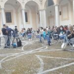 Pif Instagram - Ieri è morta Maria Rosa Pilliu, una delle due coraggiose sorelle protagoniste del libro “Io posso”. Pubblico questo breve video che feci a giugno a Palermo, ultima occasione in cui le ho viste. Dopo 30 anni di silenzio, è stato commovente assistere ad un lungo e grato applauso da parte dei palermitani. Palermo, Italy