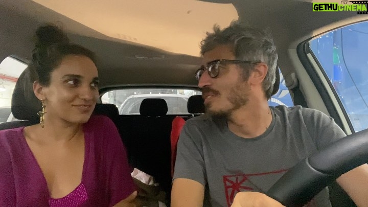 Pif - 11.2K Likes - Lo sapevate che se acquistate un volo andata/ritorno in una stessa transazione e decidete di non usufruire dell’andata, vi cancellano il ritorno?
Noi non lo sapevamo.
Lo abbiamo scoperto praticamente in aeroporto poco prima di ripartire.
Quindi nonostante avessimo pagato un volo, siamo stati costretti a tornare a Roma da Palermo in macchina. (12 ore circa, con bambina appresso). Non c’erano altre alternative (tutto esaurito). @nabila_bencha
Grazie @alitaliaofficial !