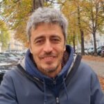Pif Instagram - Attenzione attenzione: finalmente posso comunicarvi che l'8 novembre uscirà il mio terzo libro, intitolato "La disperata ricerca d'amore di un povero idiota". Abbiate un po' di pazienza, ancora due settimane...