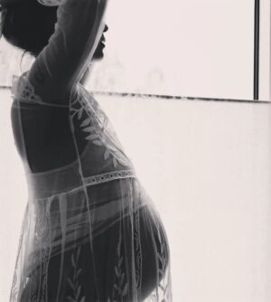 Pihla Viitala Instagram - This is a picture of my dear friend when she was eight months pregnant 🤍
