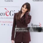 Pilar Fogliati Instagram - Domani♥️ "Romeo É Giulietta" @theindianaway @visionfilmdistribution @caprientertainment 🖤 look @sportmax Mua @fulviatellone @andreasmercante