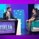 Pilar Fogliati Instagram - A lezione di linguaggio giovanile con @pilarfogliati - volo ✈️ #staseracecattelan Martedì, mercoledì e giovedì in seconda serata su Rai2 e in streaming su RaiPlay @raiplay_official @instarai2 #romantiche