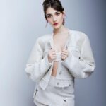 Pilar Fogliati Instagram - 🖤 @elle_italia @milli_madeleine @andreasmercante @gcdswear @fulviatellone @cotrilspa