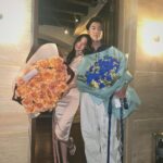 Pimchanok Luevisadpaibul Instagram - ที่นี่ที่ไหน ใช่ที่รักอ้ะป่าว 😜🧡💙 #happyvalentinesday