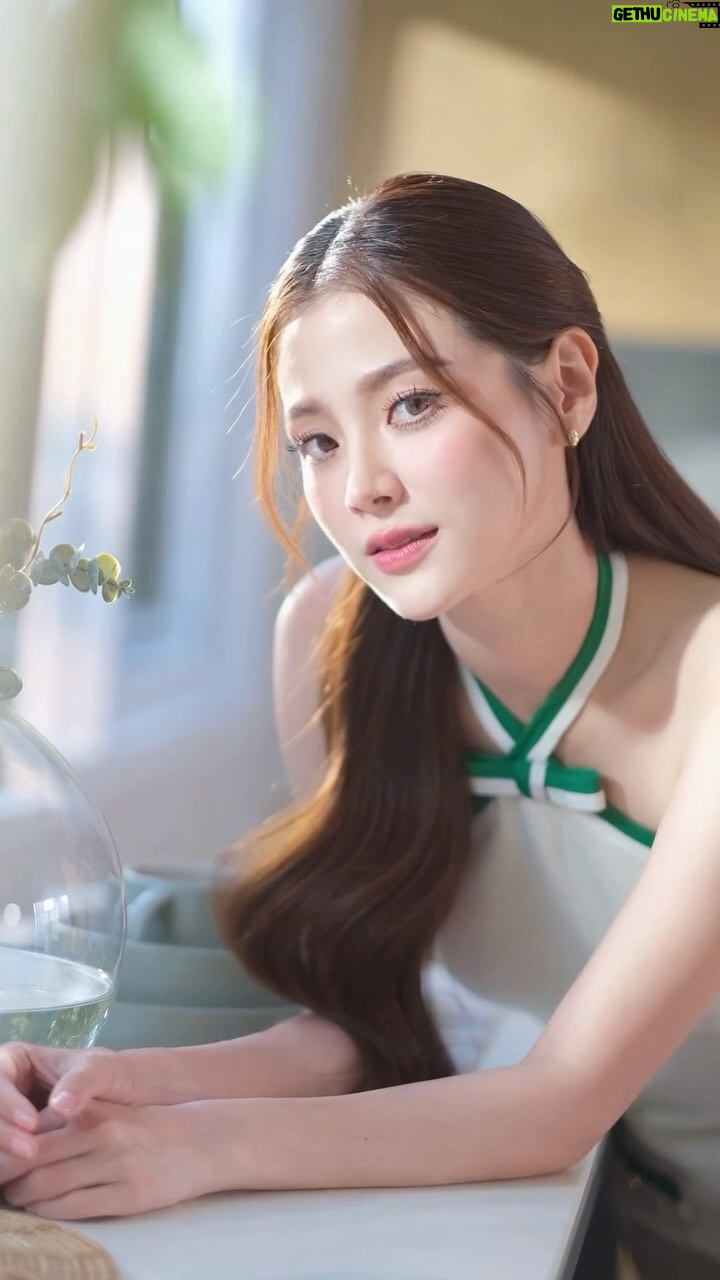 Pimchanok Luevisadpaibul Instagram - 💚💚 ☀️☀️