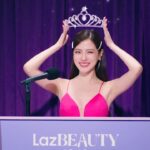 Pimchanok Luevisadpaibul Instagram - Lazada 12.12 เซลบิวตี้ลดแรงส่งท้ายปี สวยสะบัดพร้อมรับมงแบบคือที่!! มอบเลย 3 มงจุกๆ 💜 12-14 ธ.ค. นี้ เตรียมช้อป LazBEAUTY ตลอด 3 วันเต็ม ใบบอกเลยว่ามีดีลปังๆ เยอะม้ากกก ✨⁣⁣ ⁣⁣ 👑 LazFlash ช่วยเปย์ 90%* ⁣⁣ 👑 คูปอง 12.12 ลดสูงสุด 10,000 บาท*⁣⁣ 👑 สินค้าแบรนด์ดัง ซื้อ 1 แถม 1* ⁣⁣ ⁣⁣ *คูปองมีจำนวนจำกัด เงื่อนไขเป็นไปตามที่บริษัทฯ กำหนด ดูรายละเอียดเพิ่มเติมที่ลาซาด้าแอปพลิเคชั่น และ www.lazada.co.th ⁣⁣ ⁣⁣ #ลาซาด้าการันตีราคาถูก #LazBEAUTY1212TH #LazBEAUTYTH #Lazada1212เซลลดแรงส่งท้ายปี #Lazada1212TH #LazadaTH