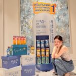 Pimchanok Luevisadpaibul Instagram - ครีมกันแดด #MizuMi ที่ใบเลิฟมากกกก💙 ก่อนออกจากบ้านต้องทาตลอด ตอนนี้เค้ามีทั้งกันแดดหน้าและตัวรวมถึง 5 สูตรแล้วนะ แถมกันแดดตัวยอดขายทะลุ 1 ล้านหลอดเรียบร้อยแล้วว ปังมากก!! . ✨11.11 นี้ใครตำมาแล้ว ยกมือขึ้นน!! . #MizuMilove #MizuMi #Baifernbah #Enjoythesun